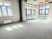 Офисы,  Красноярский край Красноярск, цена 150 000 рублей/мес., Фото