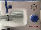 Бытовая техника,  Чистота и шитьё Швейные машины, цена 10 800 рублей, Фото
