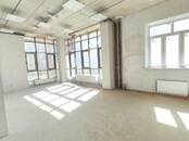 Офисы,  Красноярский край Красноярск, цена 150 000 рублей/мес., Фото