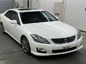 Toyota Crown, Фото