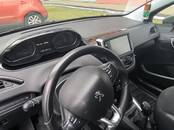 Peugeot 208, Фото