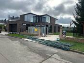 Дома, хозяйства,  Московская область Троицк, Фото